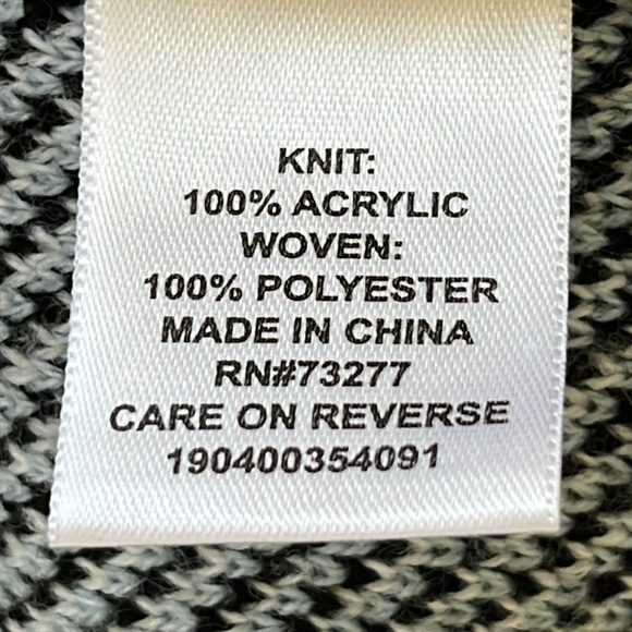 ELLE Plaid Knit Top Sweater Sz M Long Sleeves/Ruffled Cuffs Layered Shirttail. - Picture 3 of 9